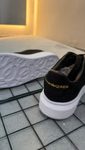 Tênis Alexander McQueen Camurça- Linha Premium