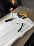 Camiseta Gola Troca Slim Fit Off