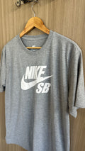 Camiseta Nike Cinza