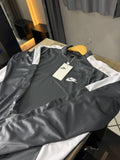 Conjunto Nike Dry Fit Cinza
