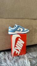 Tênis Nike Dunk Low Azul e Branco
