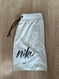 Bermuda Nike