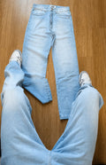 Calça Reta Clara