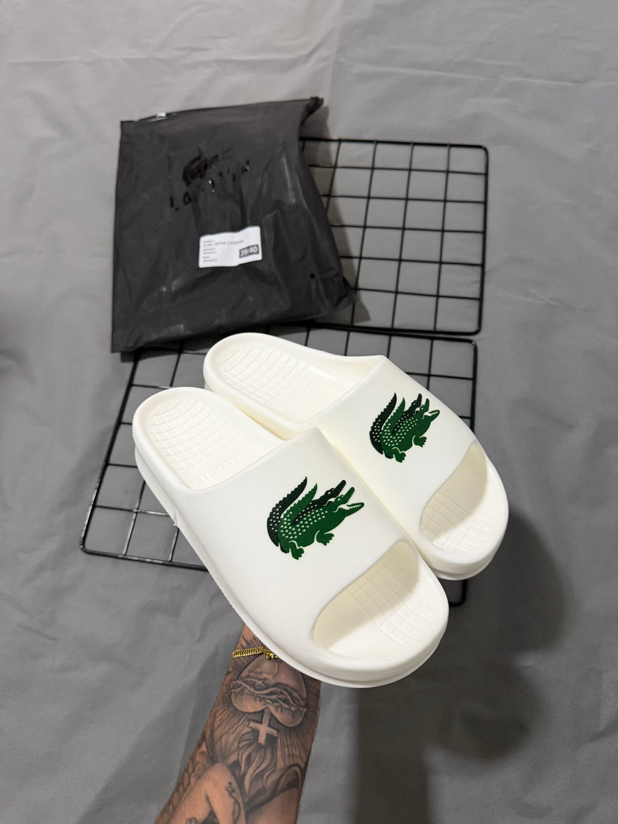 Chinelo Lacoste