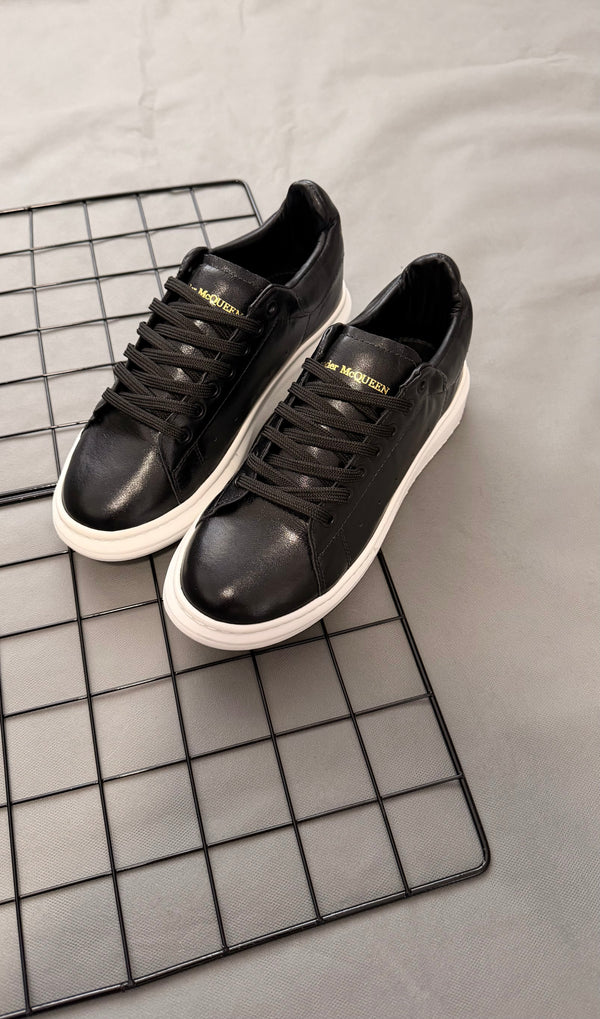 Alexander Mcqueen Preto