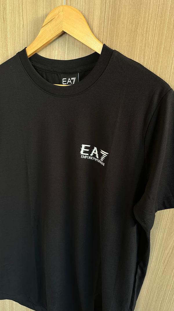 Camiseta EA7 Preta - Luxo