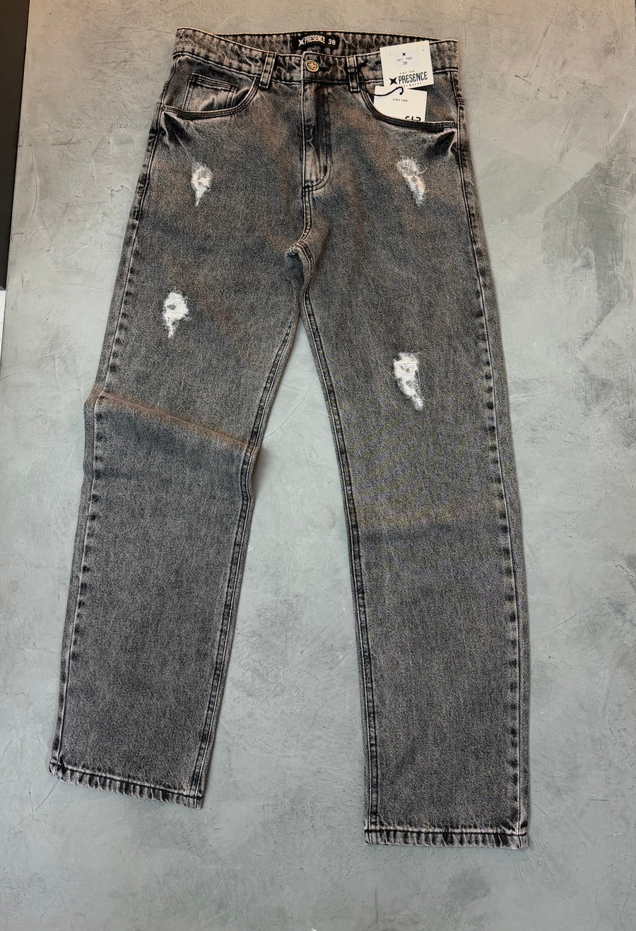 Calça Reta Cinza com Rasgo - Presence Jeans