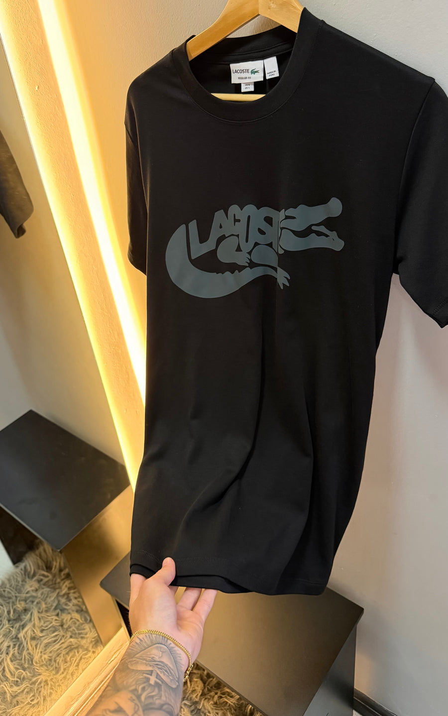 Camiseta Lacoste - Preta