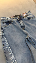 Calça Reta Desfiada