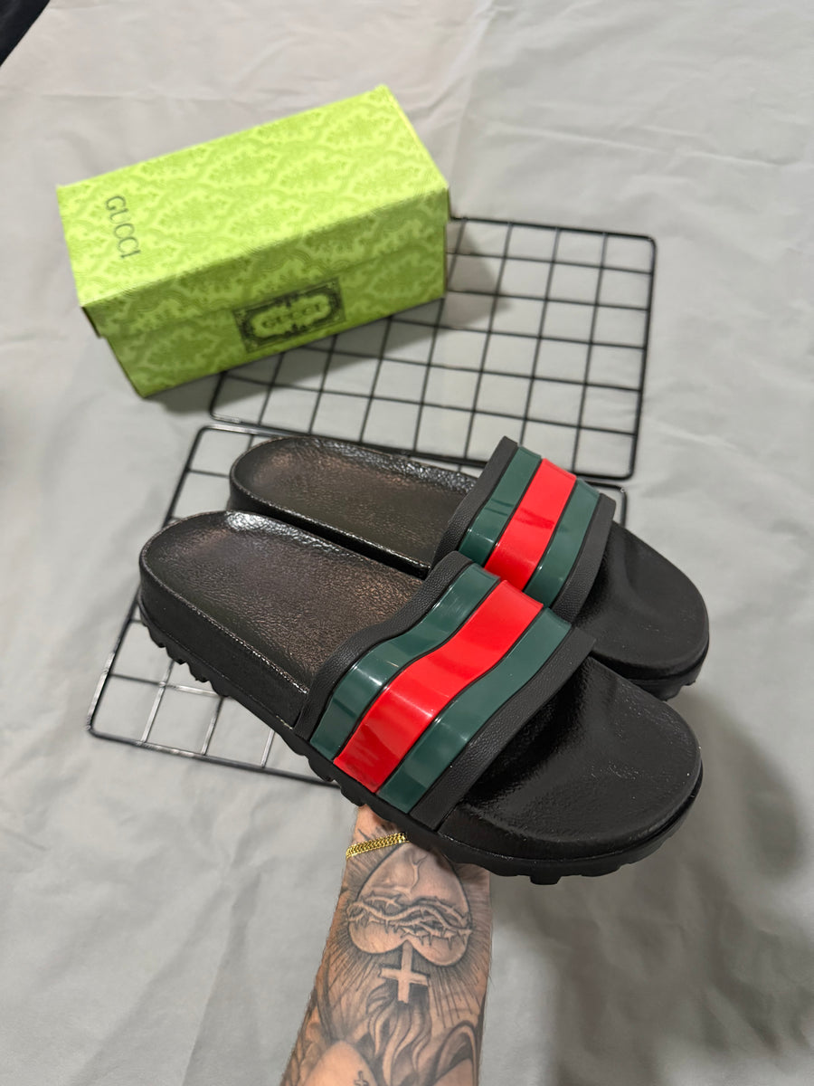 Chinelo Gucci Preto